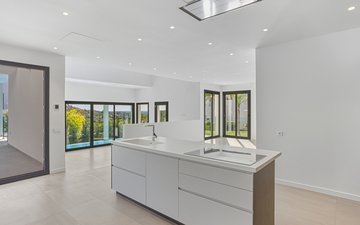 Property slide 10