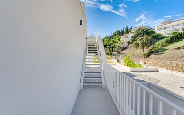 Property slide 25
