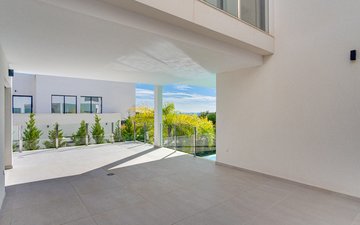 Property slide 34