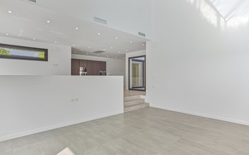 Property slide 7