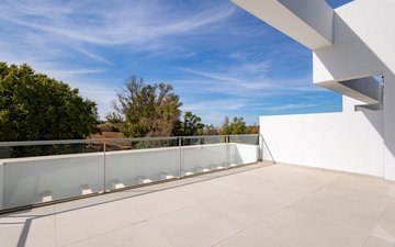 Property slide 21