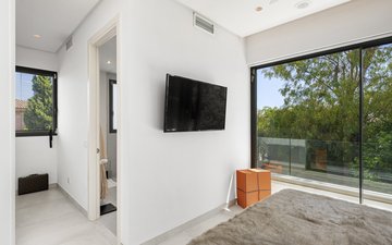 Property slide 20