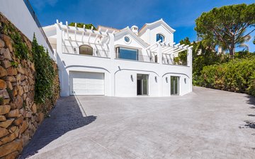 Property slide 44
