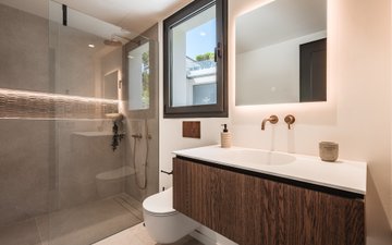 Property slide 25