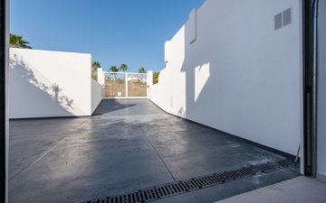 Property slide 34
