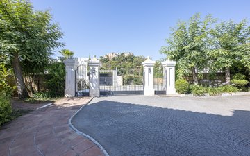 Property slide 46