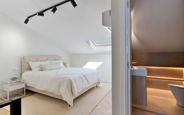 Property slide 21