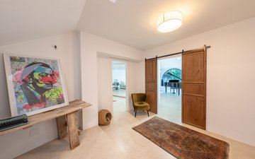 Property slide 25