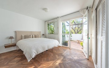Property slide 10
