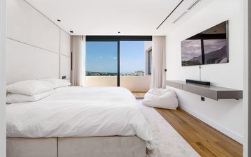 Property slide 24