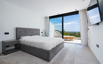 Property slide 21
