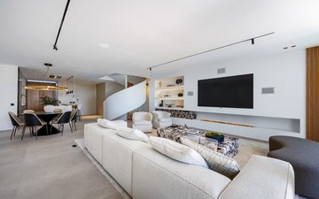 Property slide 14
