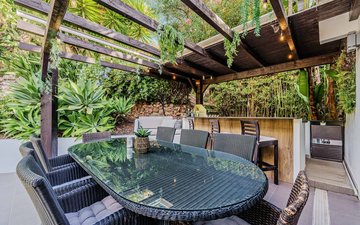 Property slide 25