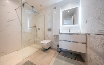 Property slide 19