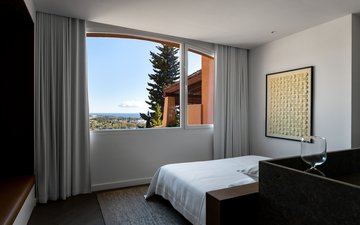 Property slide 22