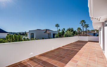 Property slide 22