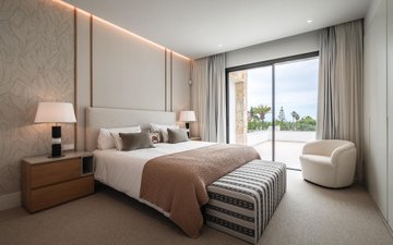 Property slide 17