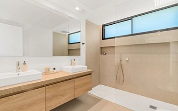 Property slide 17