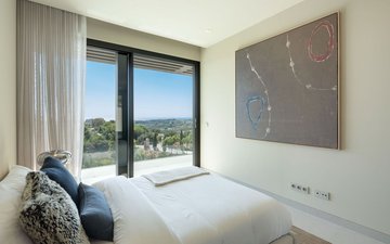 Property slide 19