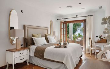 Property slide 18
