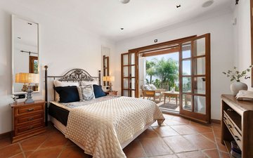 Property slide 17