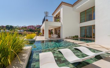 Property slide 48