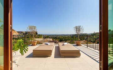 Property slide 21
