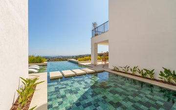 Property slide 49