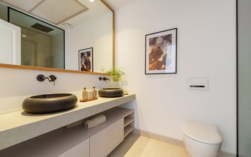 Property slide 25