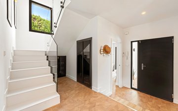 Property slide 17