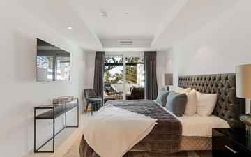 Property slide 10