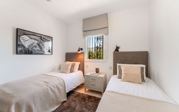 Property slide 16