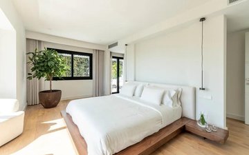 Property slide 20