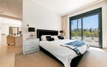 Property slide 18