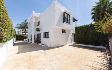Property slide 29