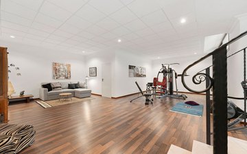Property slide 25