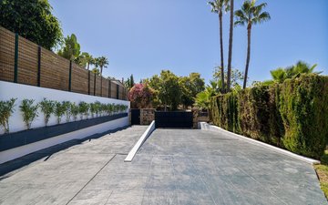 Property slide 42