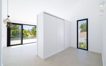 Property slide 30
