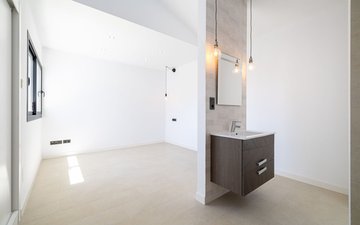 Property slide 36