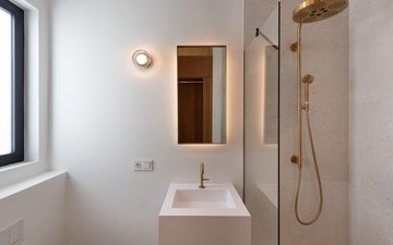 Property slide 21