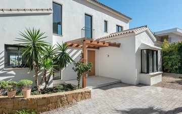 Property slide 38