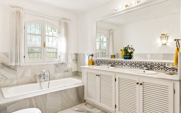 Property slide 14