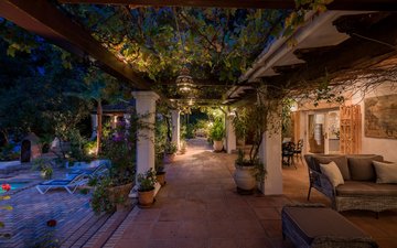 Property slide 17