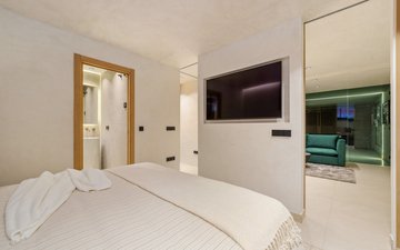 Property slide 30