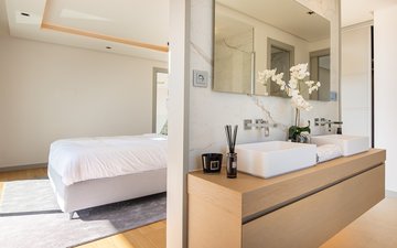 Property slide 20