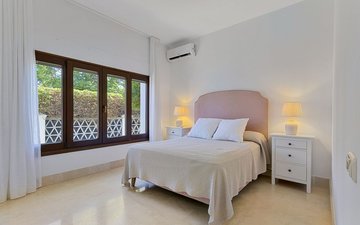 Property slide 29