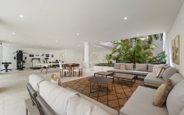 Property slide 21