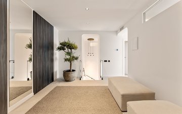 Property slide 32