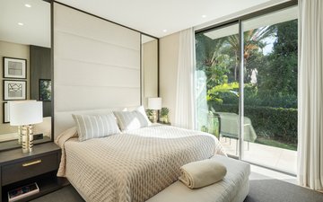 Property slide 18