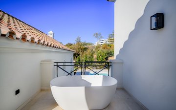 Property slide 17